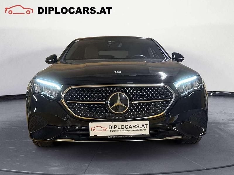 Gebraucht Mercedes E300 Advanced 204 PS (150 kW) 2023 Schwarz Limousine