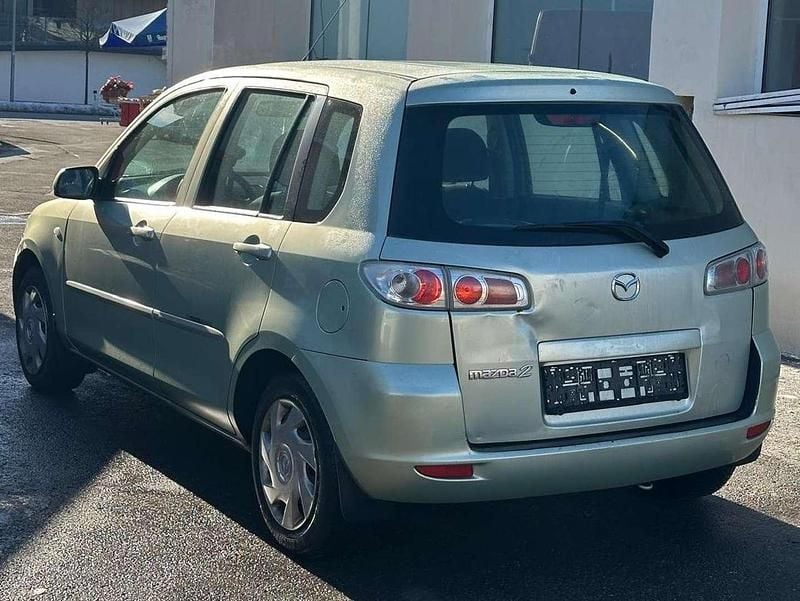 Gebraucht Mazda 2 75 PS (55 kW) 2007 Grün Kleinwagen
