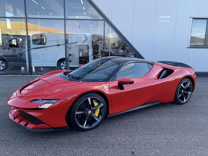 Gebraucht Ferrari SF90 781 PS (574 kW) 2021 Rot Coupé