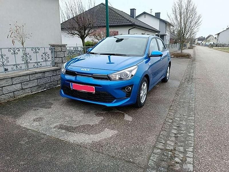 Blau Gebraucht 2021 Kia Rio Silver Kleinwagen | € 14.600 (Fairer Preis) - Bild 1/4