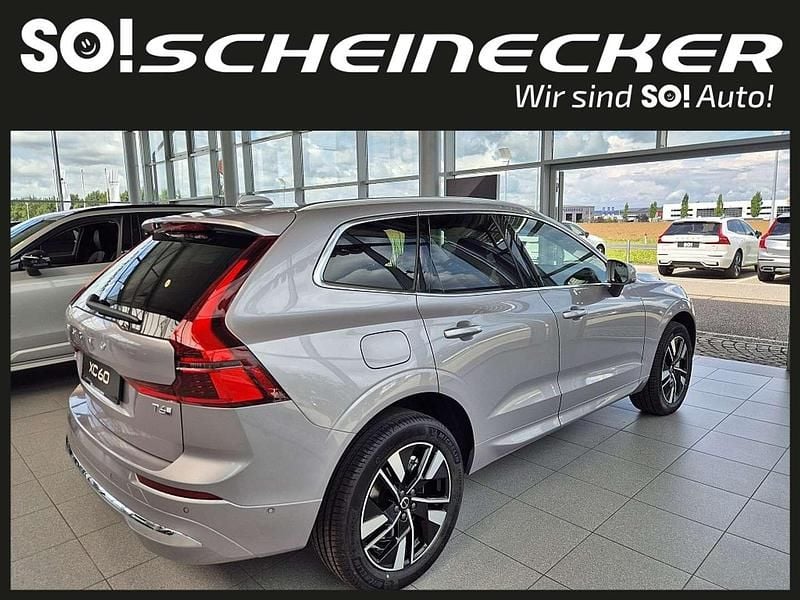 Gebraucht Volvo XC60 Plus 253 PS (186 kW) 2025 Silber SUV