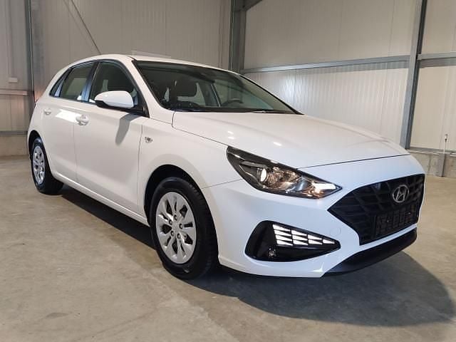 Gebraucht Hyundai i30 120 PS (88 kW) 2023 Limousine