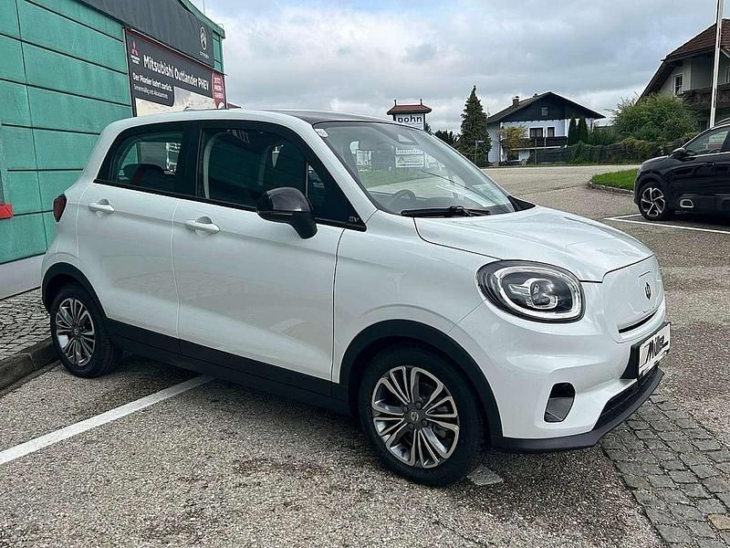 Neu Leapmotor T03 69 kW (95 PS) 2025 Weiß Kleinwagen