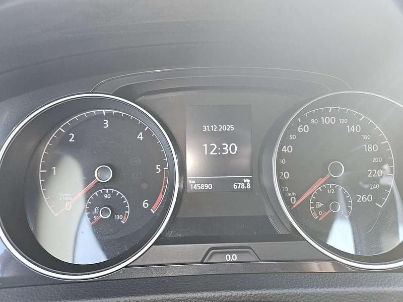 Gebraucht VW Golf VII Comfortline 116 PS (85 kW) 2017 Grau Kombi