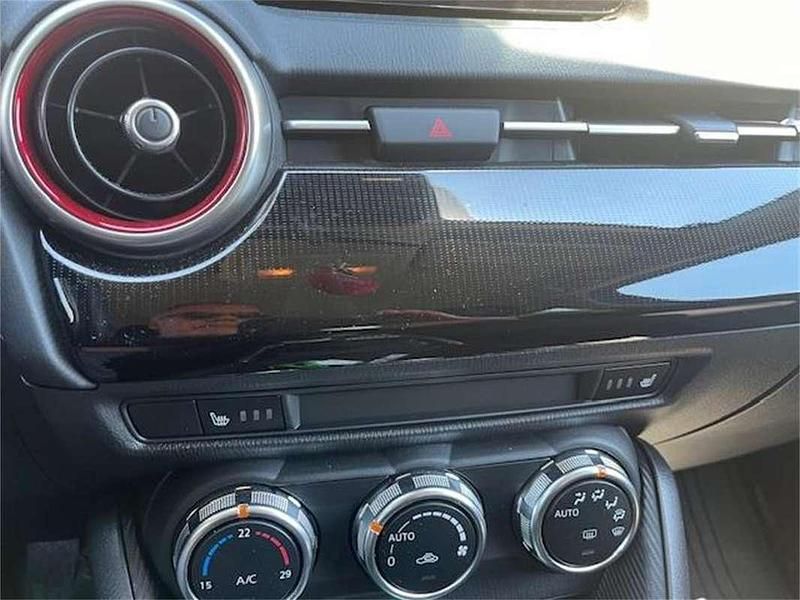 Gebraucht Mazda 2 Homura-Line 90 PS (66 kW) 2022 Grau Limousine