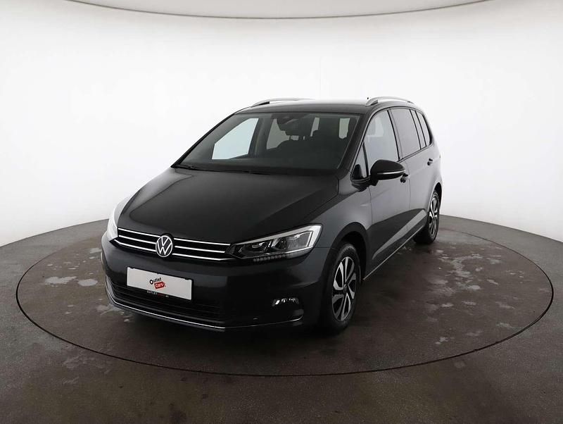 Gebraucht VW Touran Comfortline 122 PS (89 kW) 2022 Grau Van / Kleinbus