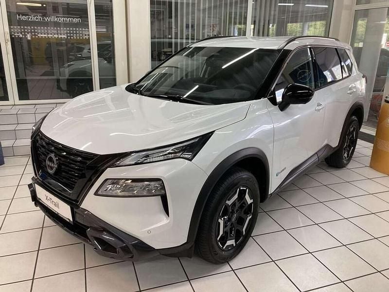 Weiß Gebraucht 2024 Nissan X-Trail SUV | € 47.590 - Bild 1/4