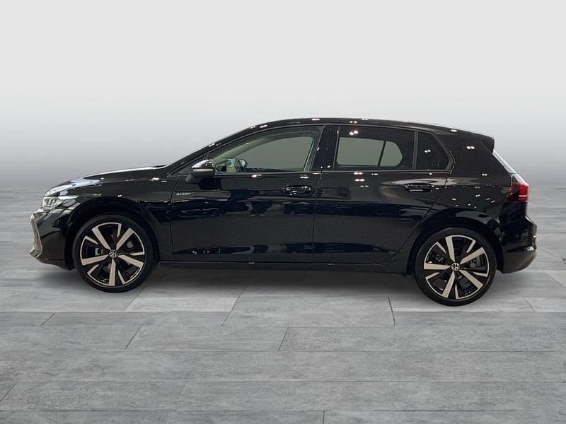 Neu VW Golf VIII 115 PS (84 kW) 2025 Schwarz  metallic Limousine