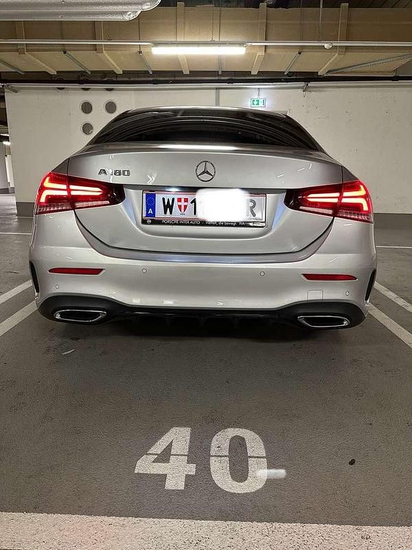Gebraucht Mercedes A180 136 PS (100 kW) 2020 Limousine