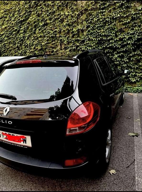 Gebraucht Renault Clio GrandTour Night&Day 75 PS (55 kW) 2011 Kombi