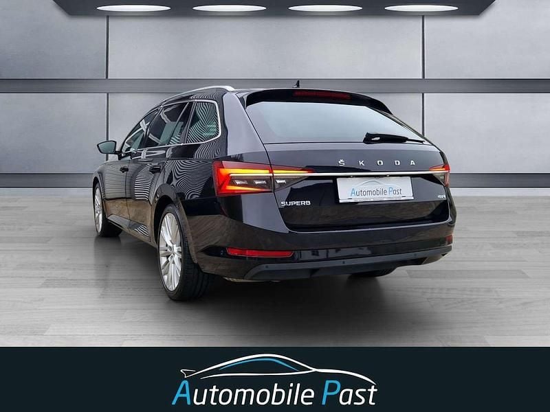 Gebraucht Skoda Superb Style 200 PS (147 kW) 2022 Schwarz Kombi