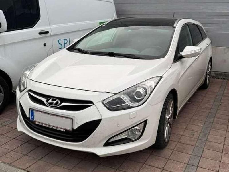 Weiß Gebraucht 2013 Hyundai i40 Kombi | € 7.000 (Superpreis) - Bild 1/4