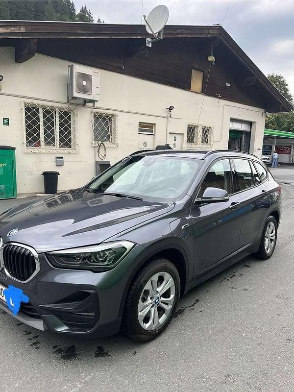 Gebraucht BMW X1 125 PS (91 kW) 2022 Grau SUV
