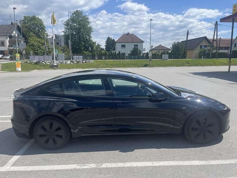 Gebraucht Tesla Model 3 Standard Range 208 kW (283 PS) 2024 Limousine