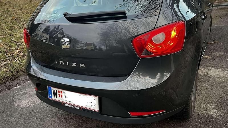 Gebraucht Seat Ibiza Style 69 PS (50 kW) 2010 Grau Limousine