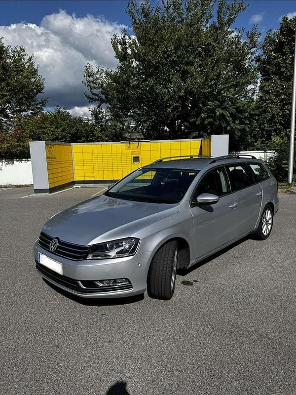 Gebraucht VW Passat Highline 140 PS (102 kW) 2012 Grau Kombi