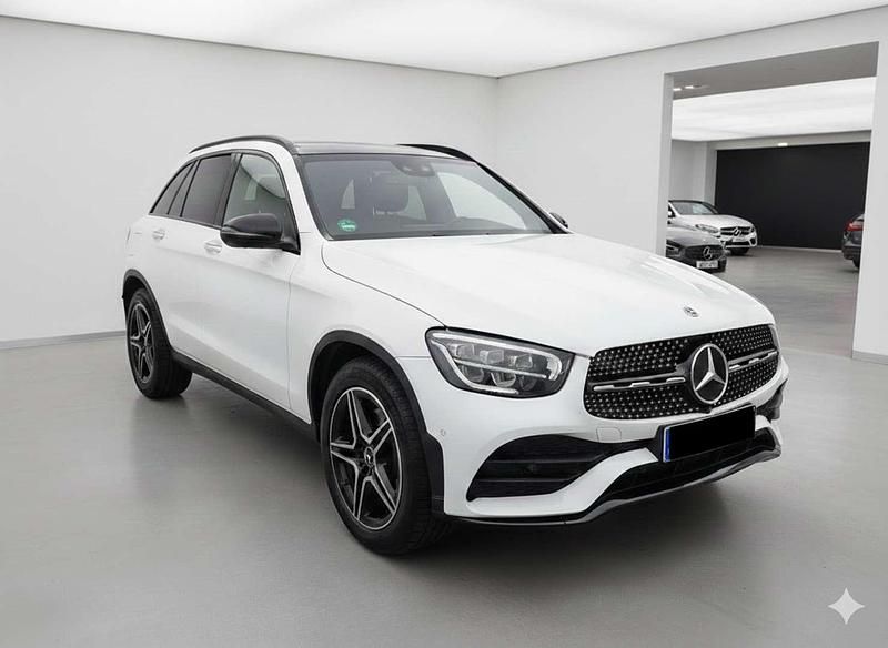 Weiß Gebraucht 2022 Mercedes GLC220 SUV | € 47.000 - Bild 1/4