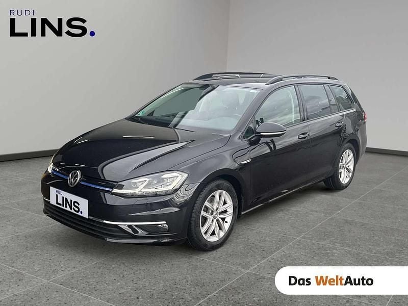 Schwarz metallicperleffektno Gebraucht 2018 VW Golf VII Kombi | € 13.990 (Superpreis) - Bild 1/4
