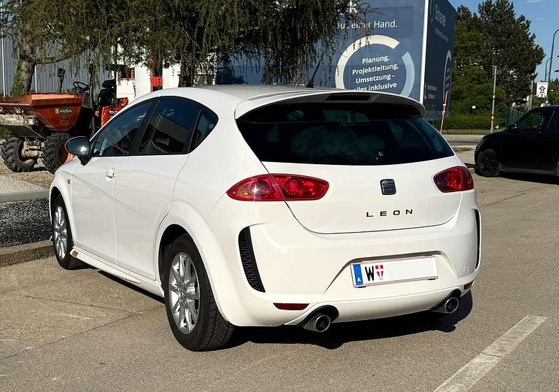 Gebraucht Seat Leon 90 PS (66 kW) 2012 Limousine