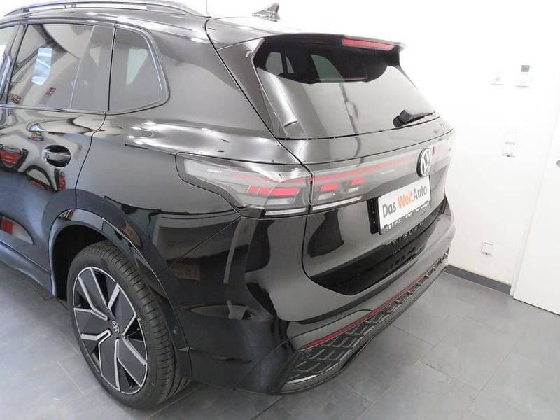Neu VW Tiguan Sport 150 PS (110 kW) 2026 Schwarz  metallic SUV