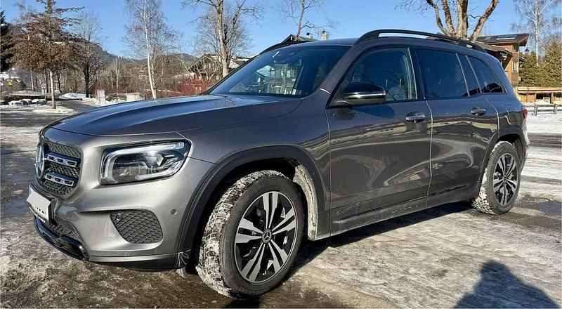 Gebraucht Mercedes GLB200 150 PS (110 kW) 2021 Grau SUV
