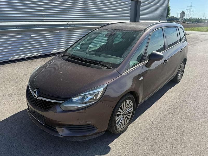 Braun Gebraucht 2017 Opel Zafira Edition Van / Kleinbus | € 7.990 (Fairer Preis) - Bild 1/4