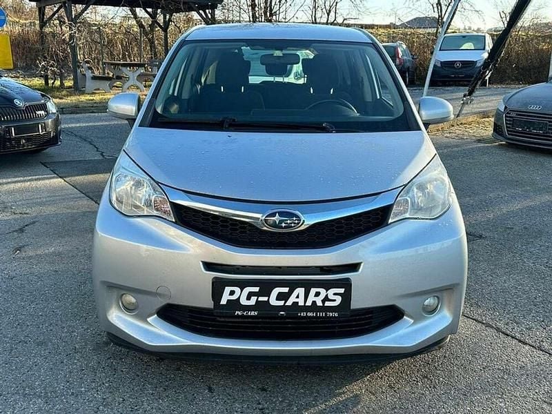 Gebraucht Subaru Trezia Comfort 90 PS (66 kW) 2011 Silber Kleinwagen