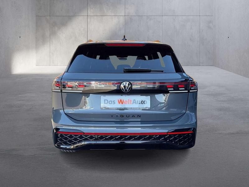 Gebraucht VW Tiguan Sport 150 PS (110 kW) 2025 Grau SUV