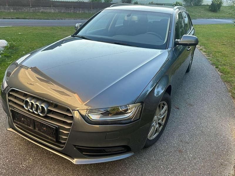 Silber Gebraucht 2014 Audi A4 Kombi | € 11.500 (Fairer Preis) - Bild 1/4
