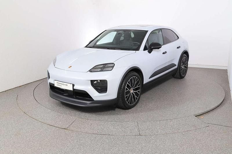 Hellgrau metallic Gebraucht 2025 Porsche Macan SUV | € 82.850 - Bild 1/4