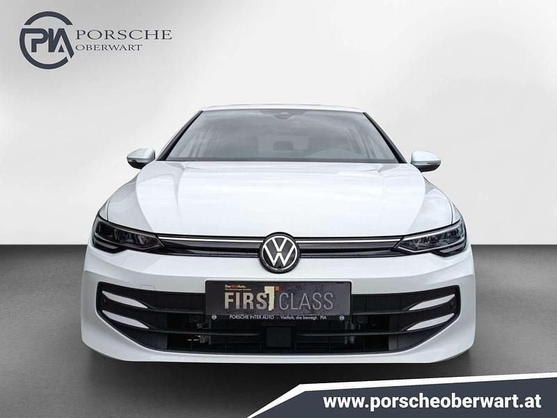 Gebraucht VW Golf VIII 116 PS (85 kW) 2025 Weiß Limousine