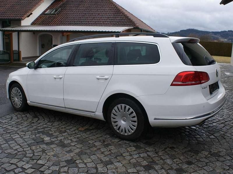 Gebraucht VW Passat Comfortline 105 PS (77 kW) 2013 Weiß Kombi