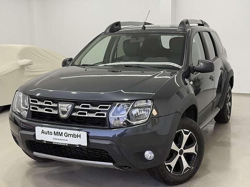 Grau Gebraucht 2018 Dacia Duster Essentiel SUV | € 15.990 (Fairer Preis) - Bild 1/4