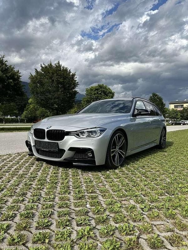 Silber Gebraucht 2015 BMW 320 M Sport Kombi | € 26.000 (Fairer Preis) - Bild 1/4