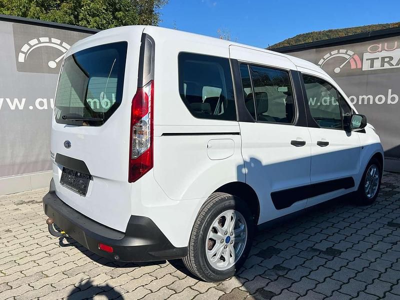Gebraucht Ford Tourneo Trend 101 PS (74 kW) 2021 Weiß Van / Kleinbus