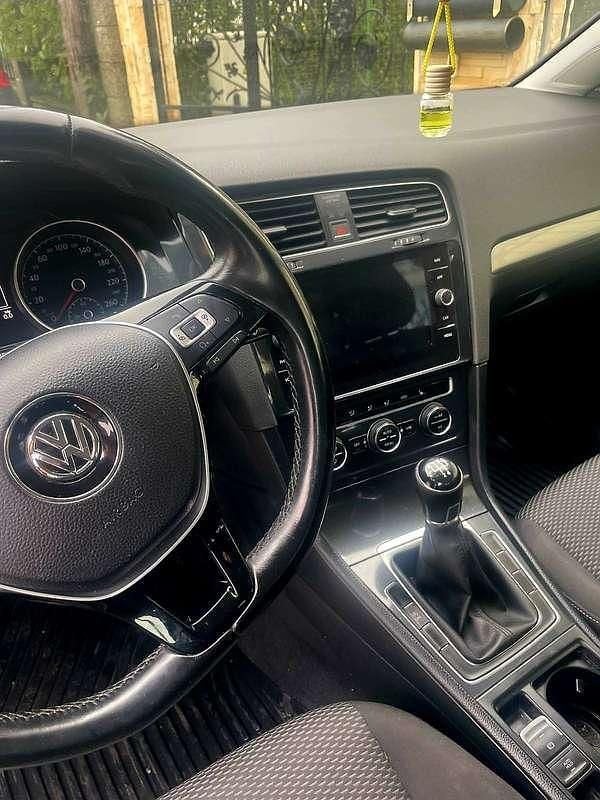 Gebraucht VW Golf VII 116 PS (85 kW) 2017 Limousine