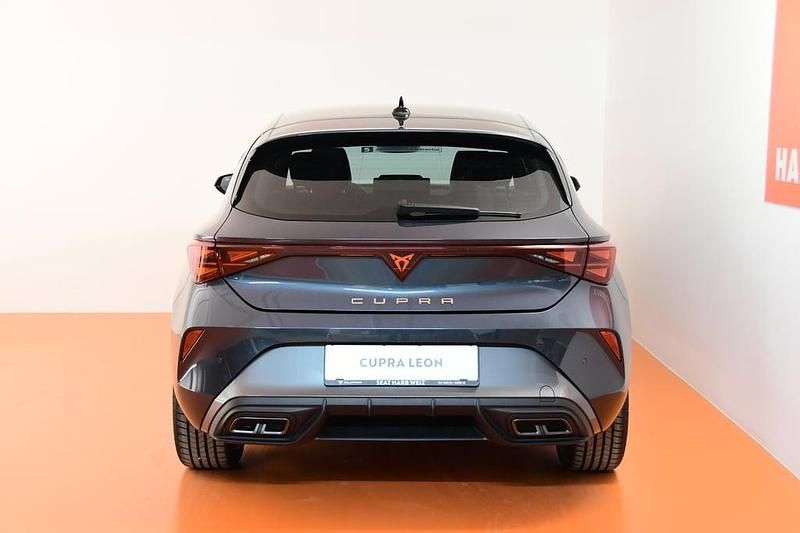 Gebraucht Cupra Leon 150 PS (110 kW) 2026 Dunkelgrau  metallicperleffekt Limousine