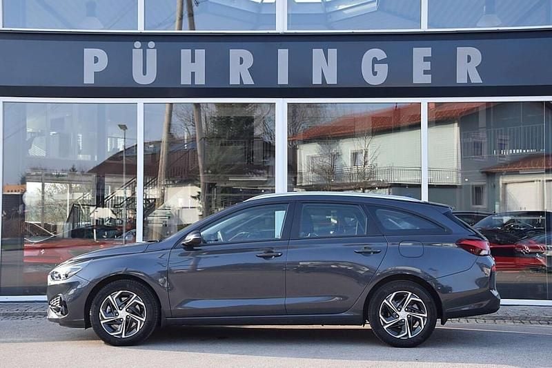 Gebraucht Hyundai i30 GO! 110 PS (80 kW) 2023 Grau Kombi