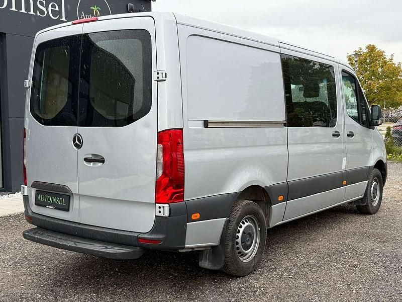 Gebraucht Mercedes Sprinter 163 PS (119 kW) 2021 Grau Van