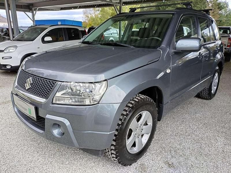 Grau Gebraucht 2007 Suzuki Grand Vitara SUV | € 9.750 - Bild 1/4