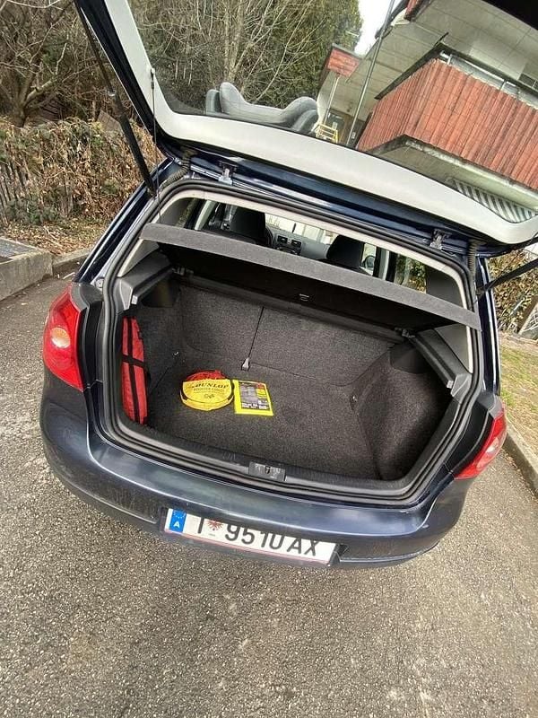 Gebraucht VW Golf VI Comfortline 80 PS (58 kW) 2008 Kleinwagen