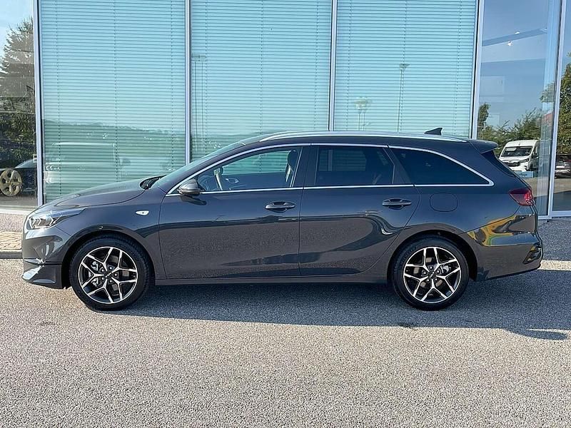 Gebraucht Kia Ceed Sportswagon Silver 101 PS (74 kW) 2024 Grau Kombi