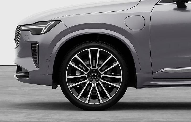 Neu Volvo XC90 309 PS (227 kW) 2025 Silber SUV