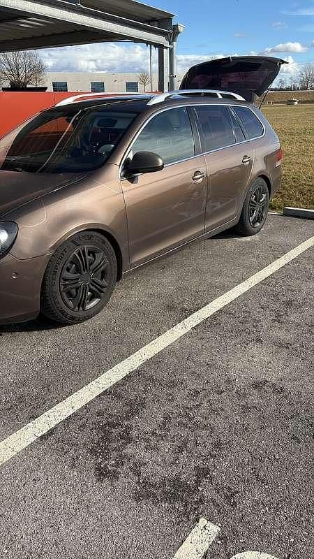 Gebraucht VW Golf Highline 105 PS (77 kW) 2011 Kombi