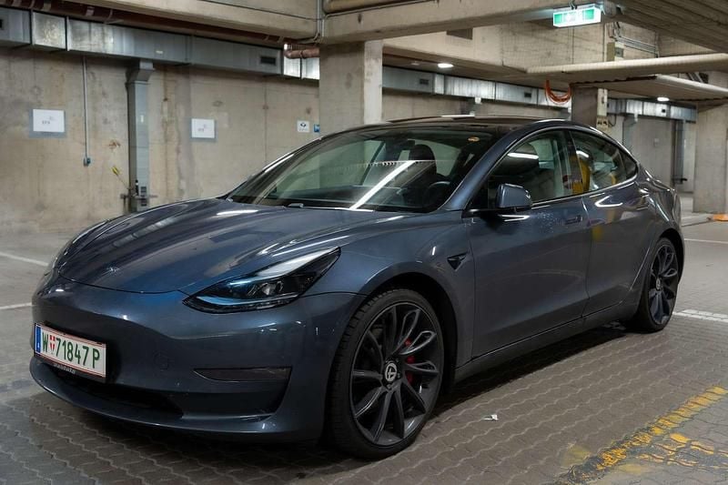 Gebraucht 2021 Tesla Model 3 Limousine | € 27.000 (Guter Preis) - Bild 1/4