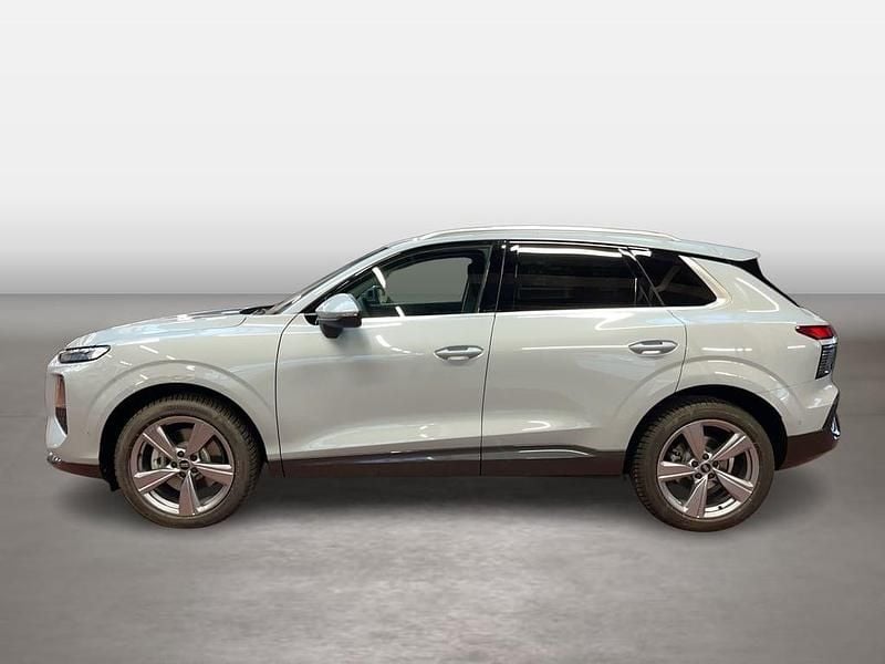 Gebraucht Audi Q3 150 PS (110 kW) 2026 Mittelgrau  metallicperleffekt SUV