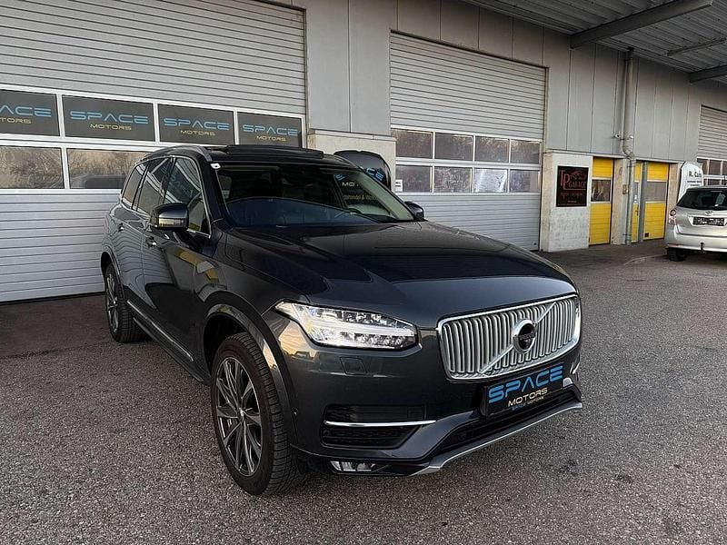 Schwarz Gebraucht 2015 Volvo XC90 Inscription SUV | € 29.990 (Teuer) - Bild 1/4