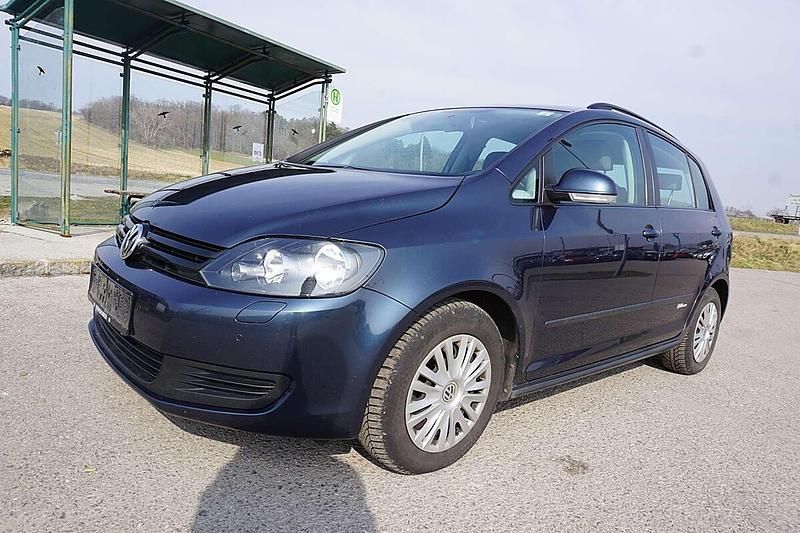 Gebraucht VW Golf VI Trendline 90 PS (66 kW) 2010 Blau Kleinwagen