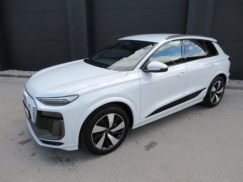Gebraucht Audi Q6 e-tron 119 kW (163 PS) 2025 Weiss  metallic SUV