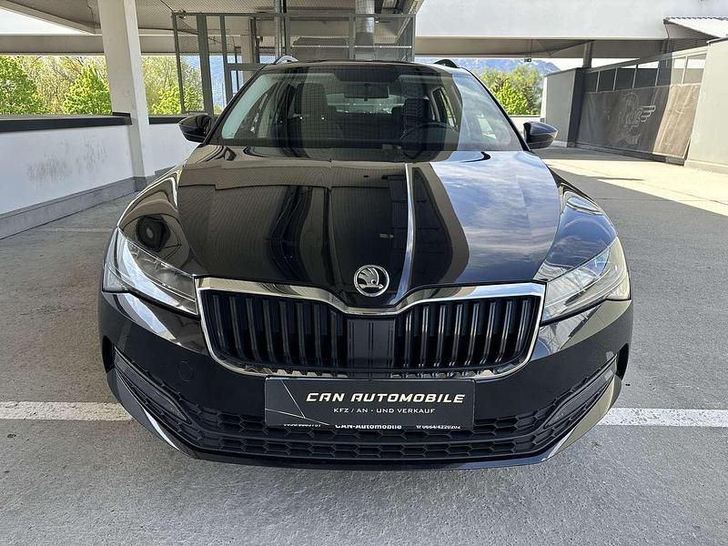 Schwarz Gebraucht 2019 Skoda Superb Ambition Kombi | € 20.999 (Fairer Preis) - Bild 1/4